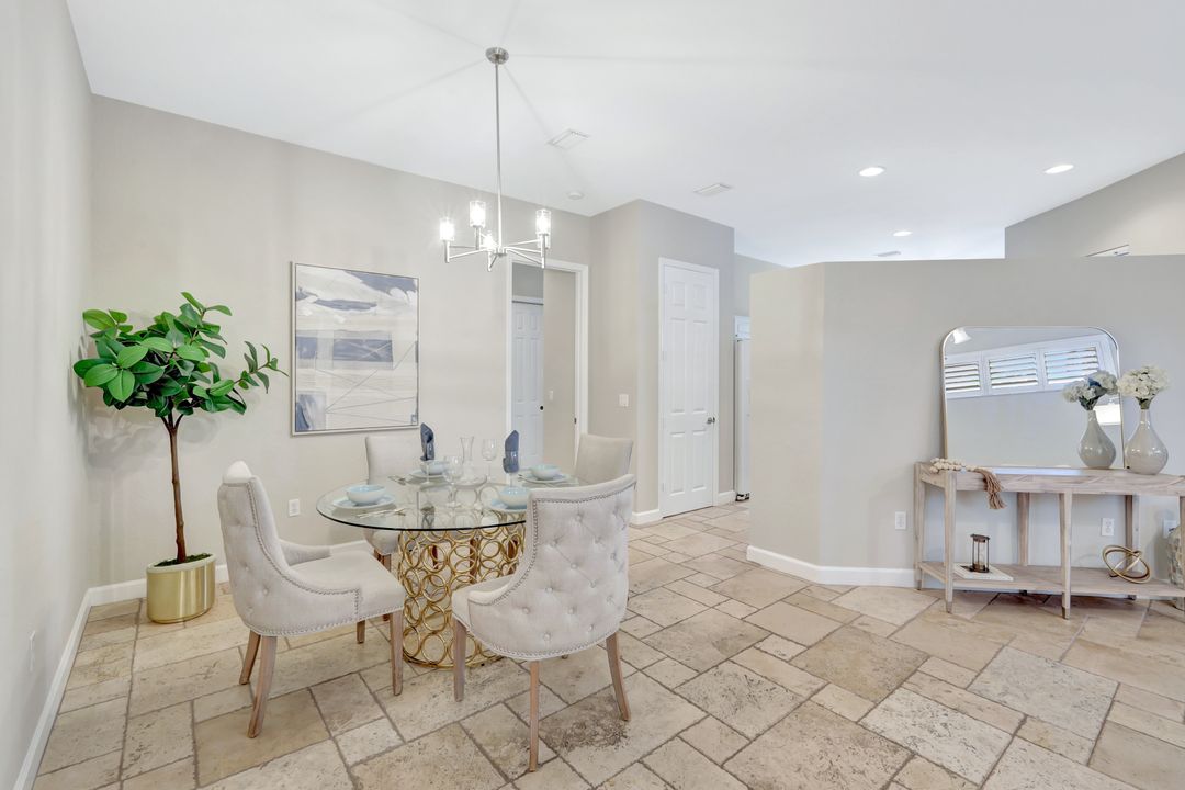 6119 Manchester Pl, Naples, FL 34110