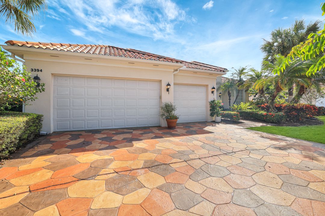 3394 Cerrito Ct, Naples, FL 34109