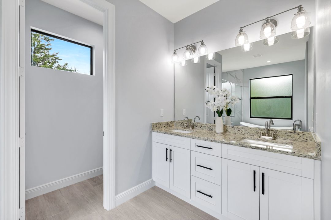 763 35th Ave NW, Naples, FL 34120