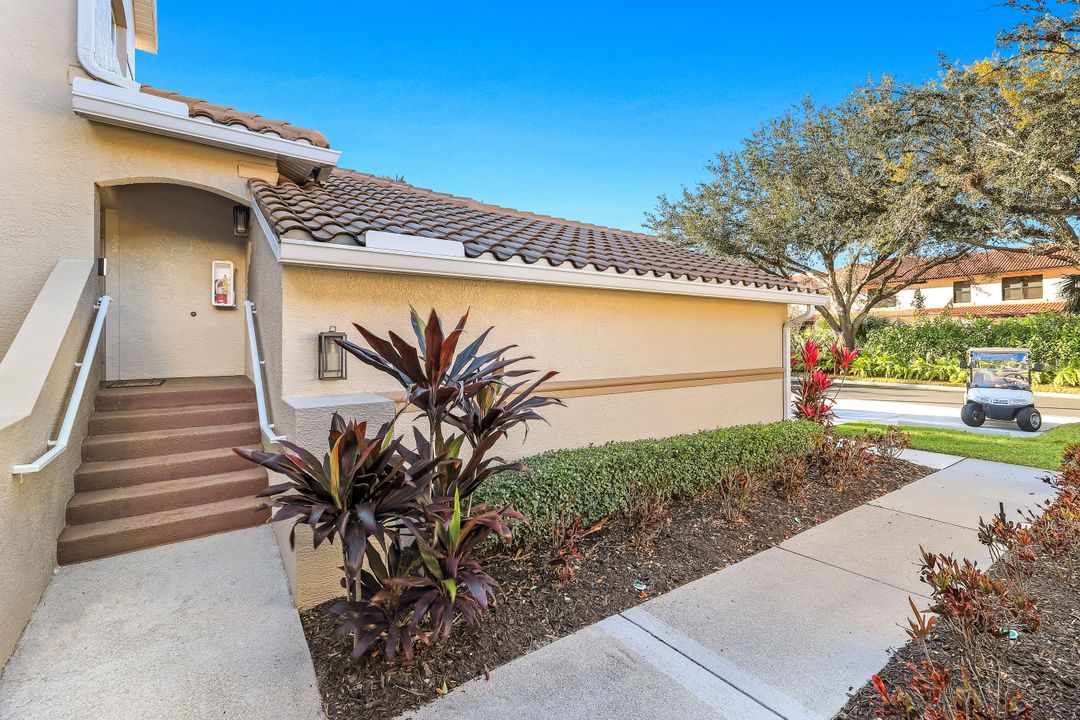 8490 Danbury Blvd #205, Naples, FL 34120
