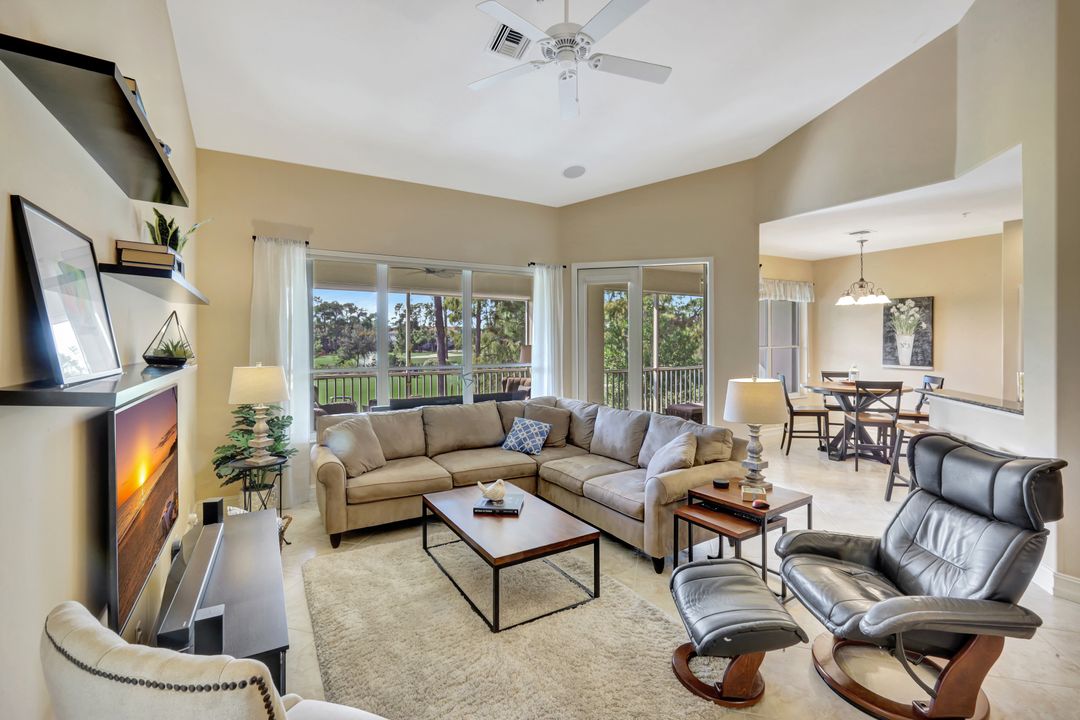 8225 Danbury Blvd #204, Naples, FL 34120