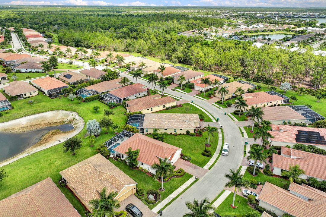 14534 Manchester Dr, Naples, FL 34114