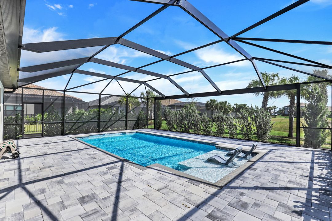 19835 Beechcrest Pl, Estero, FL 33928