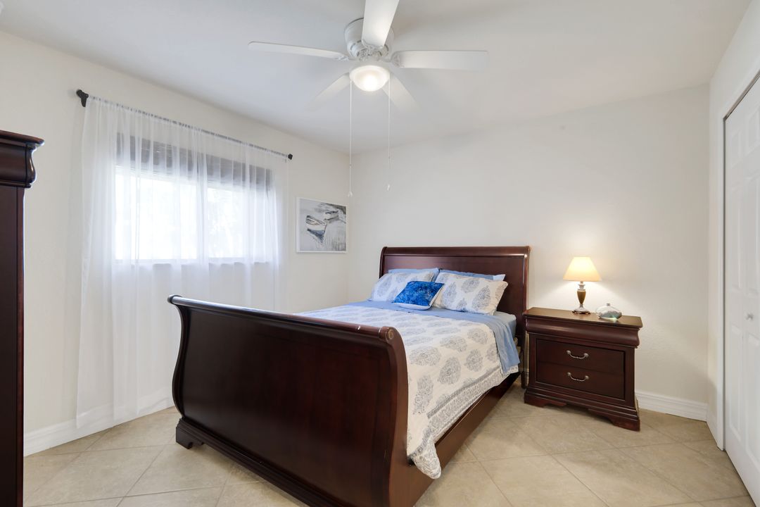 1513 SW 43rd Ln, Cape Coral, FL 33914