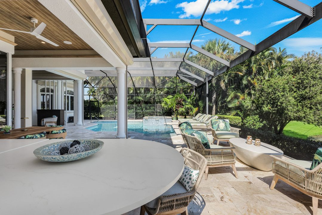 8871 Shenendoah Cir, Naples, FL 34113