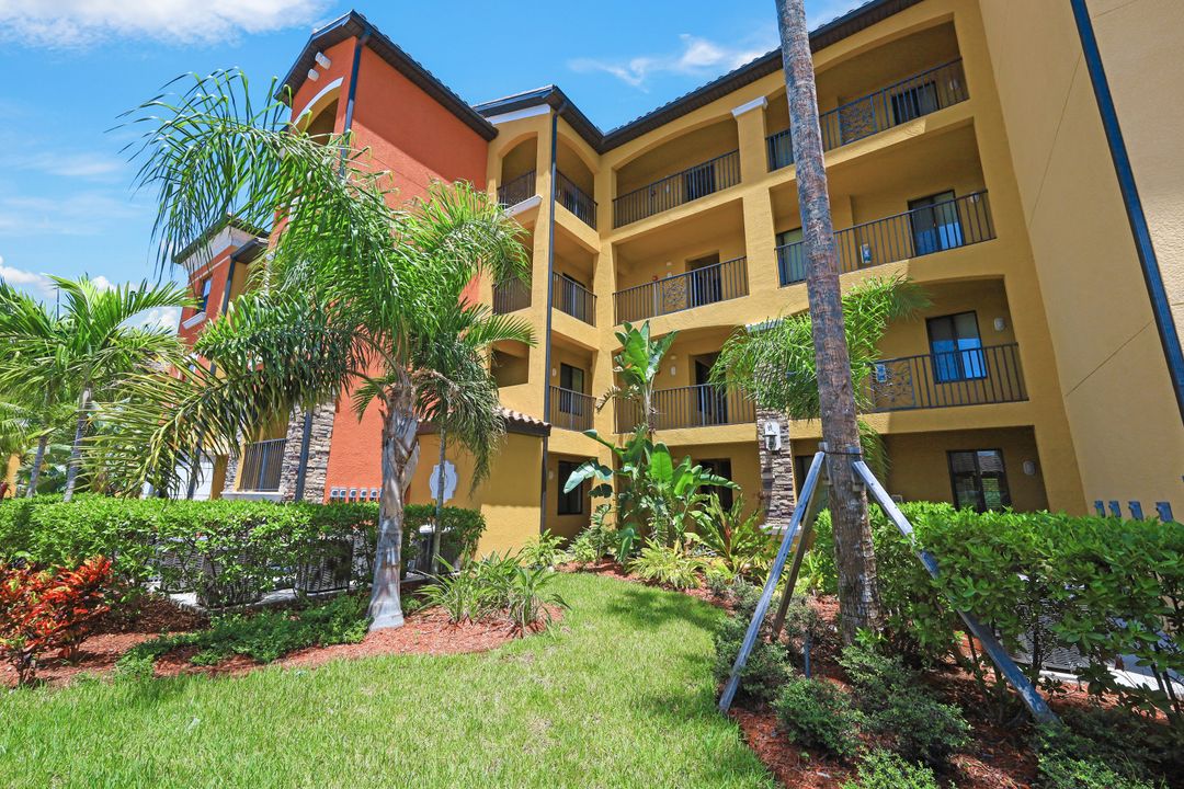 9590 Trevi Ct #5314, Naples, FL 34113