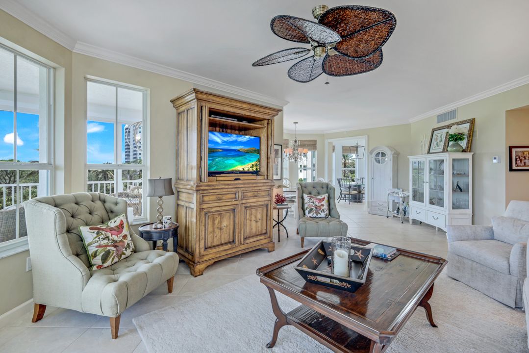 315 Dunes Blvd #307, Naples, FL 34110