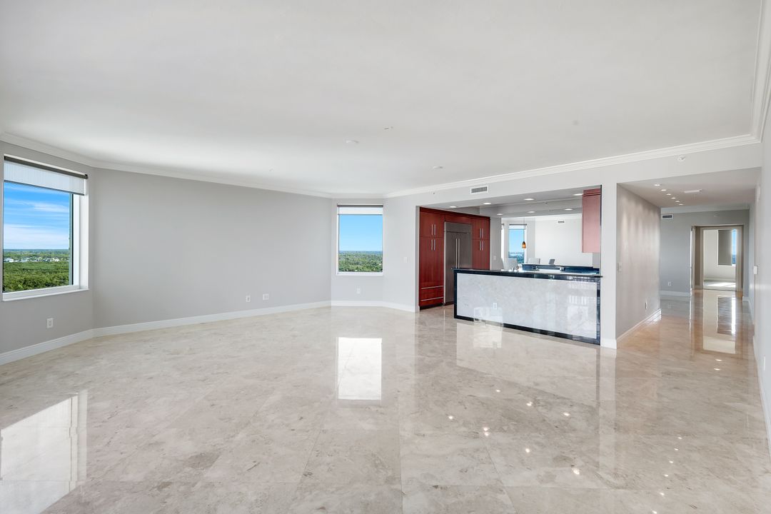 275 Indies Way #1606, Naples, FL 34110