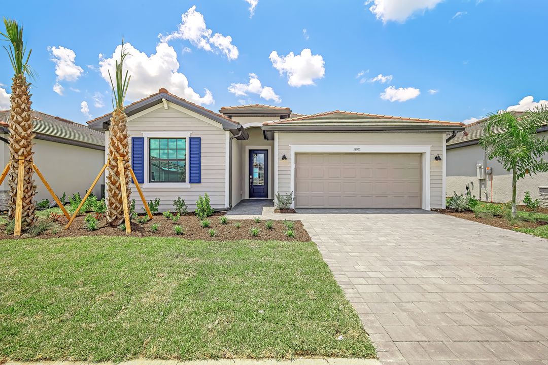 13911 Hunter Oak Dr, Fort Myers, FL 33913