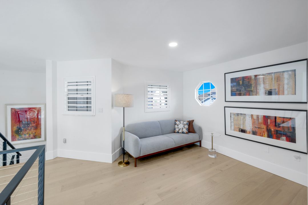 2128 Paget Cir, Naples, FL 34112