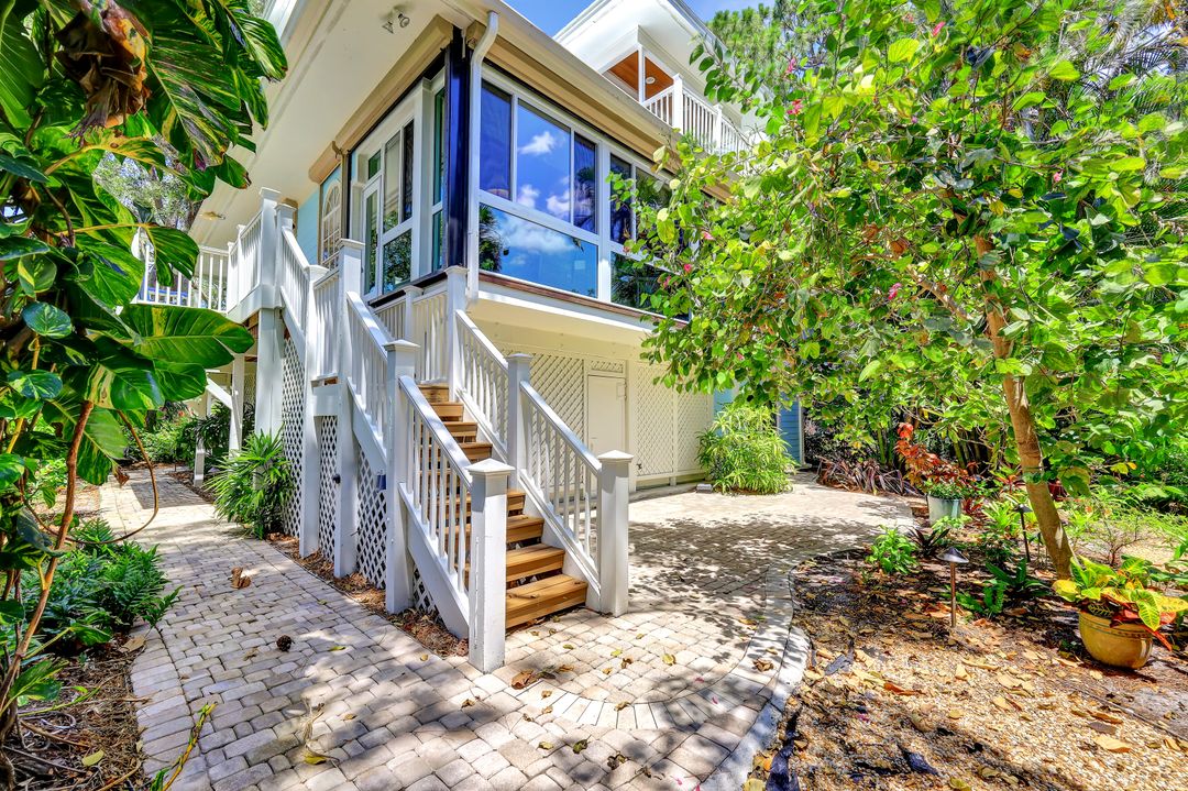 3822 Survey Cir, Bonita Springs, FL 34134