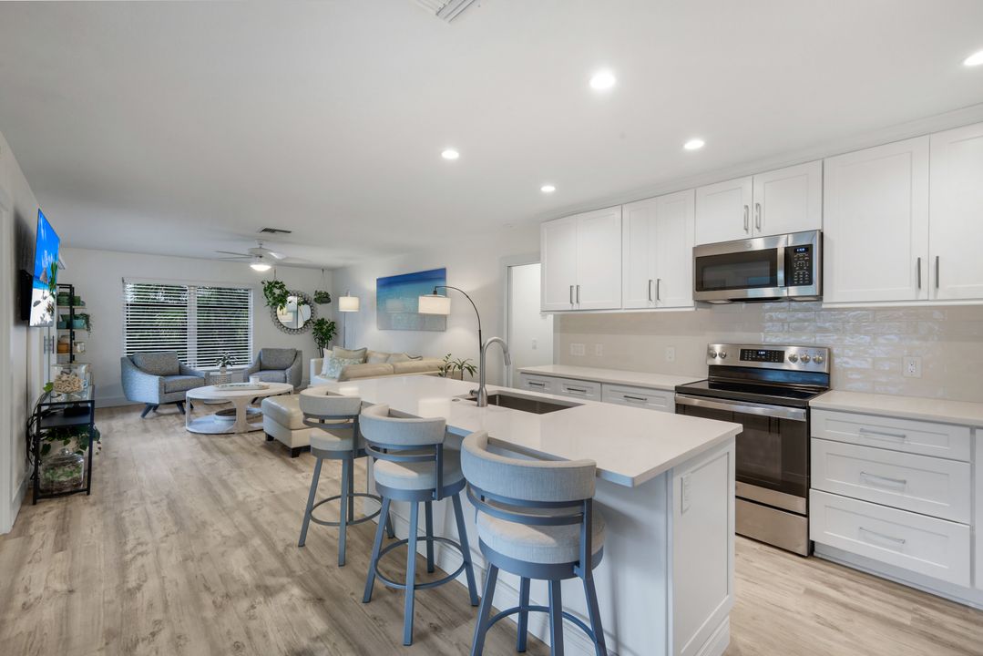 27292 East Dr, Bonita Springs, FL 34135