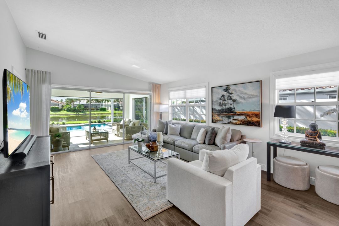 4525 Ossabaw Way, Naples, FL 34119