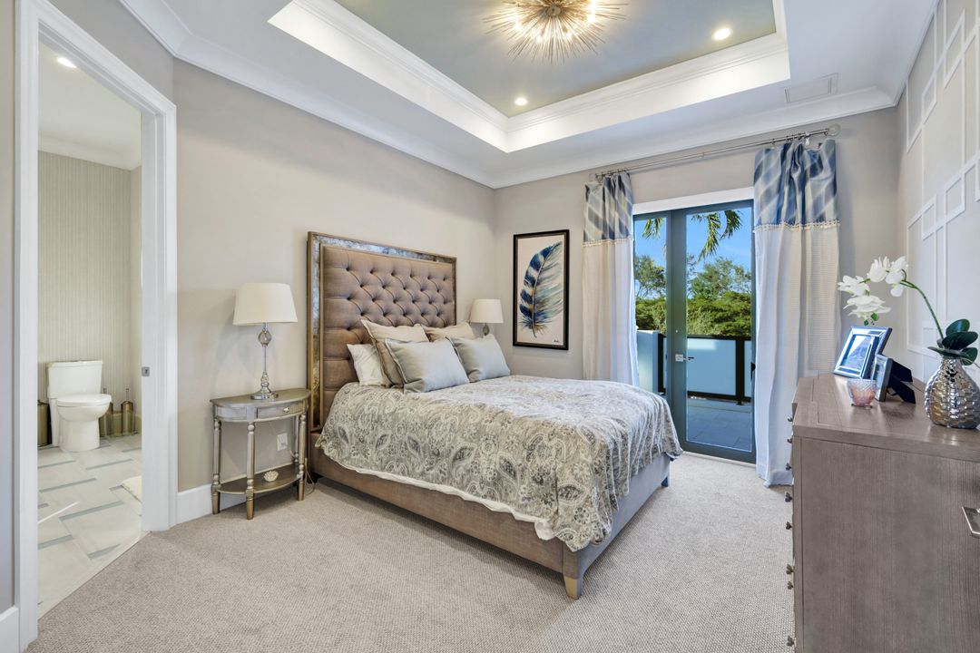 16988 Fairgrove Way, Naples, FL 34110