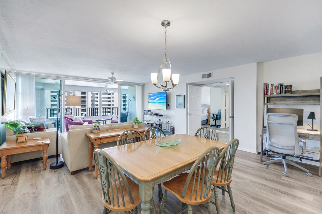 21 Bluebill Ave  #905, Naples, FL 34108