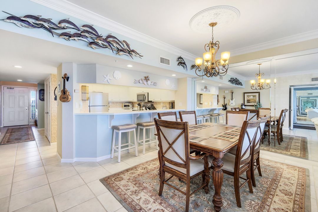 21 Bluebill Ave  #B-1102, Naples, FL 34108