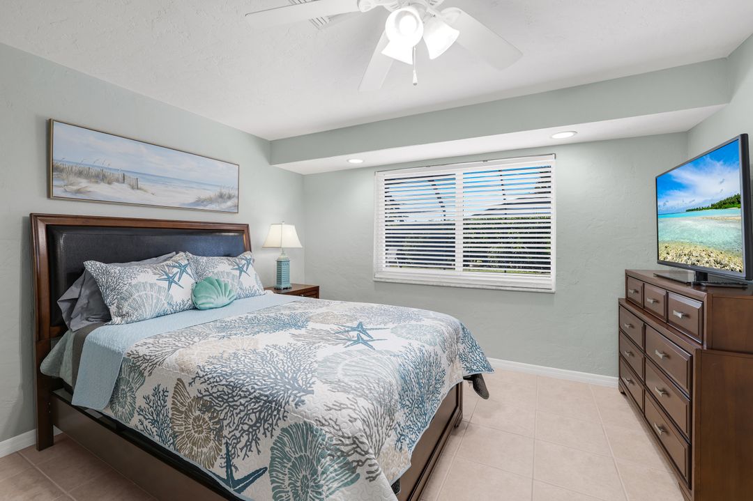 1237 Jamaica Rd, Marco Island, FL 34145