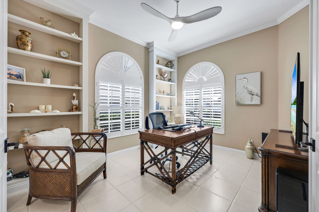 5291 Hawkesbury Way, Naples, FL 34119