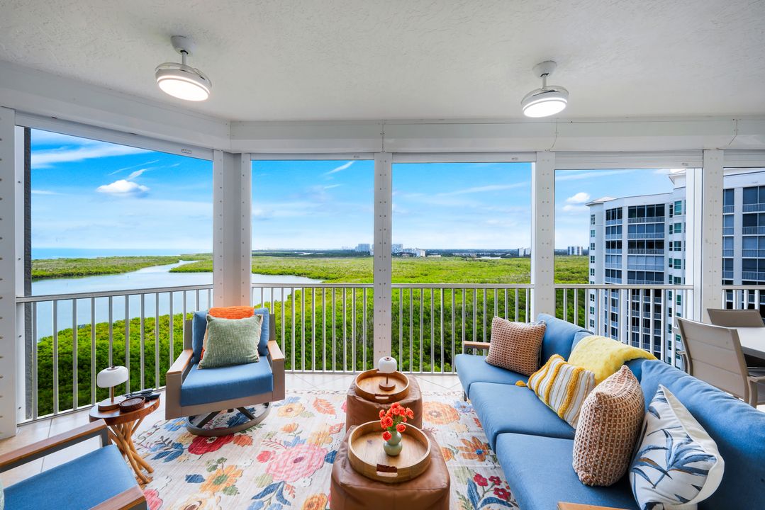 295 Grande Way #1405, Naples, FL 34110