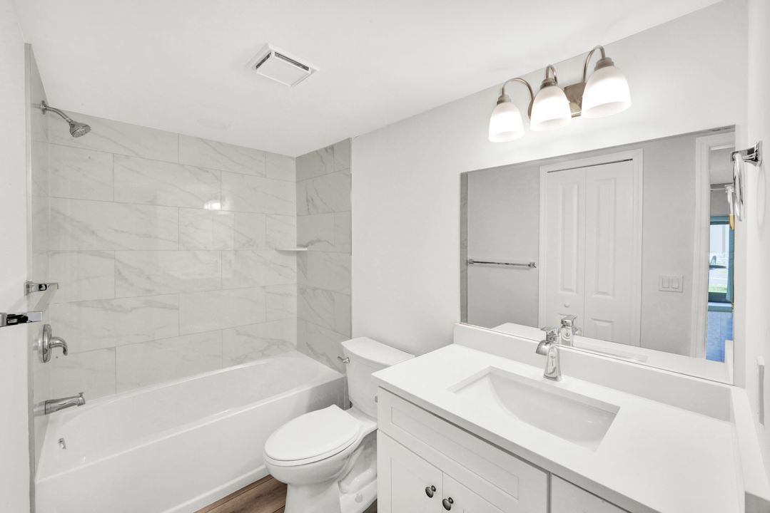 16881 Davis Road #312, Fort Myers, FL 33908