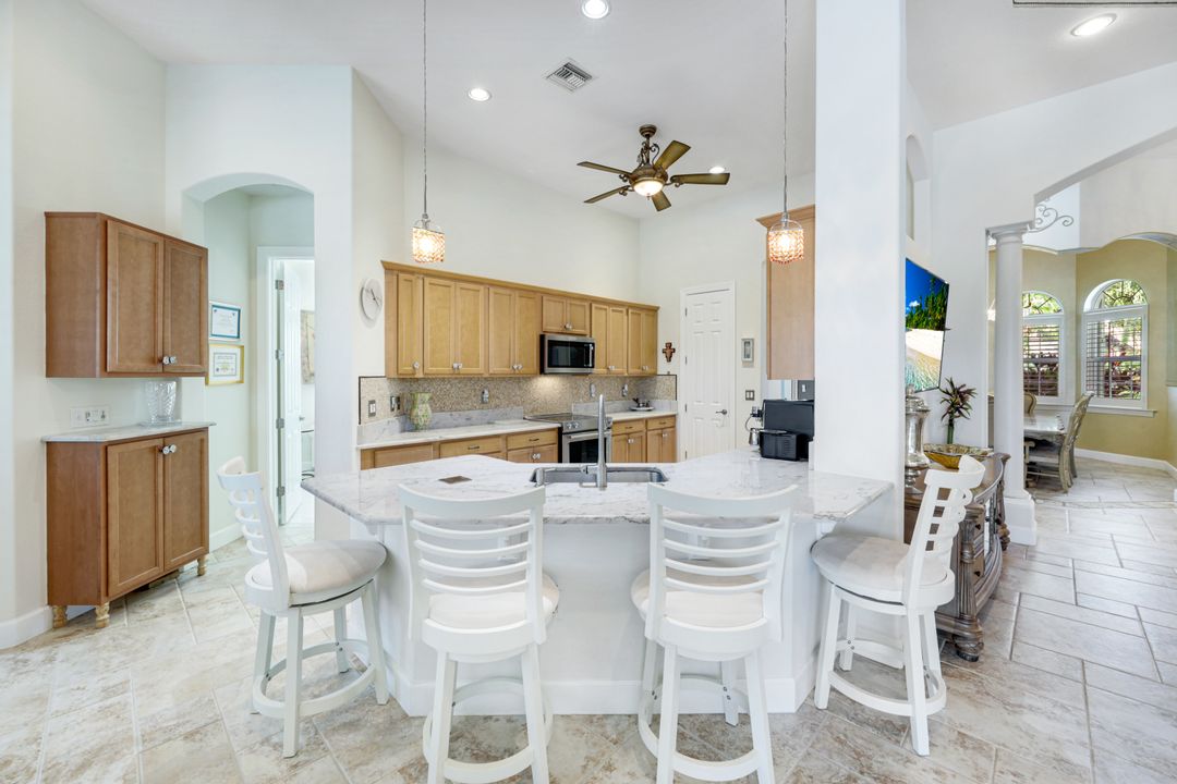 9684 Cobalt Cove Cir, Naples, FL 34120
