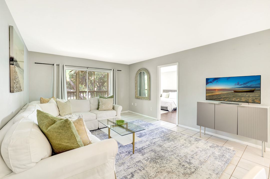 499 Forest Lakes Blvd #312, Naples, FL 34105