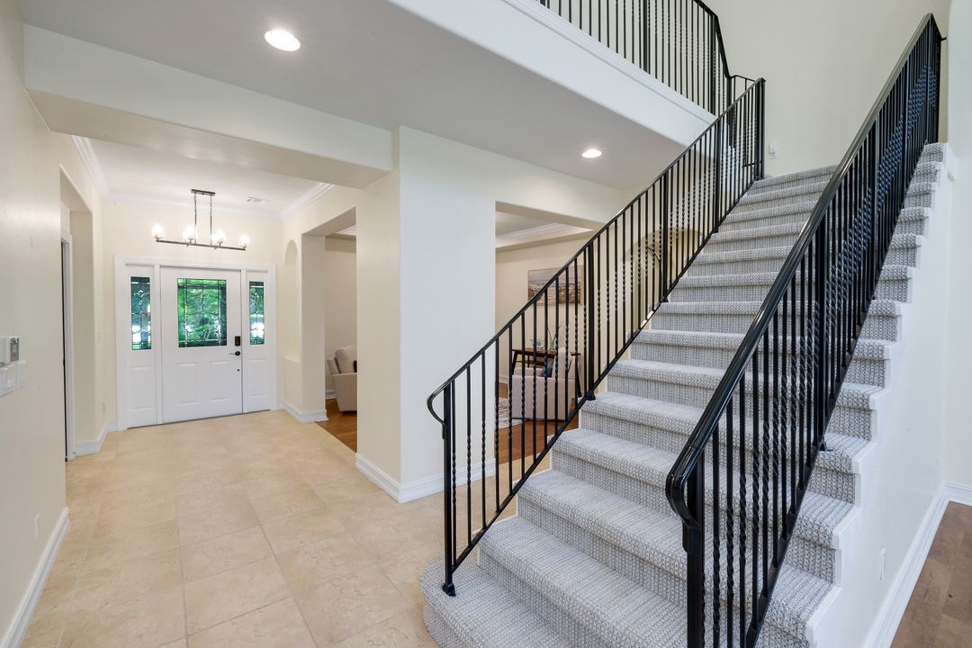 2661 Golden Gate Blvd W, Naples, FL 34120