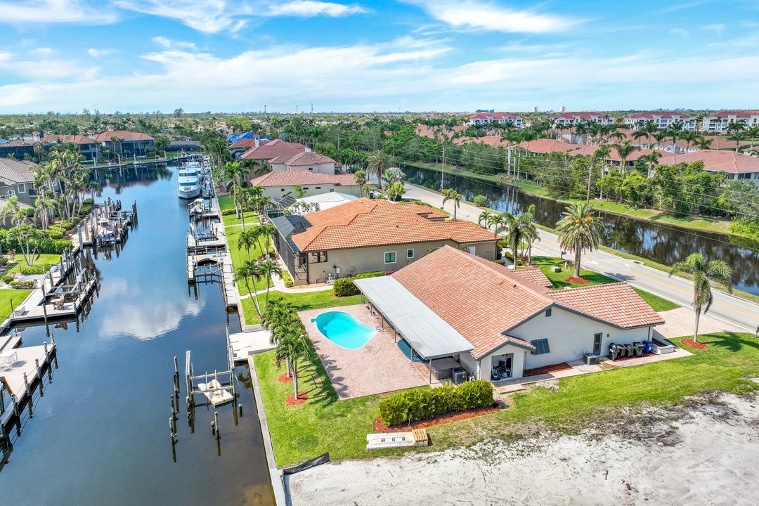 6812 Griffin Blvd, Fort Myers, FL 33908