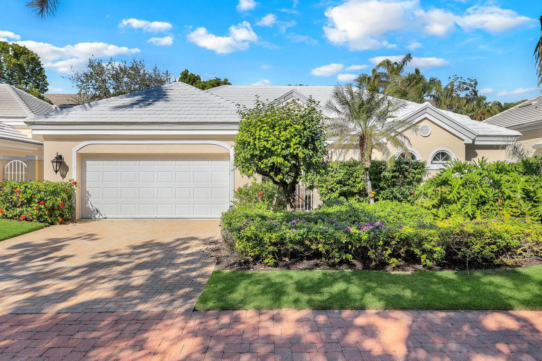 353 Carlton Pl, Naples, FL 34108