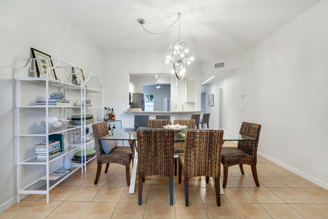 859 Tanbark Dr #101, Naples, FL 34108