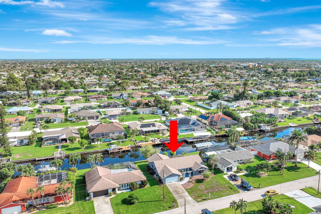 1207 SE 29th Terrace, Cape Coral, FL 33904