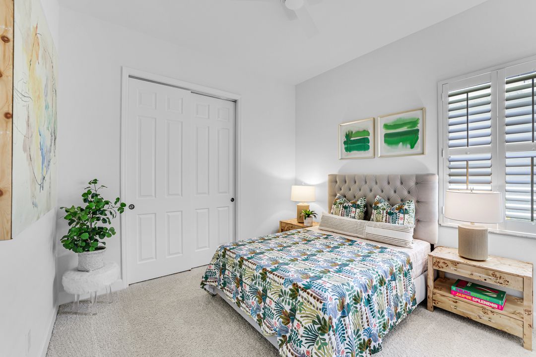 6132 Highwood Park Ln, Naples, FL 34110