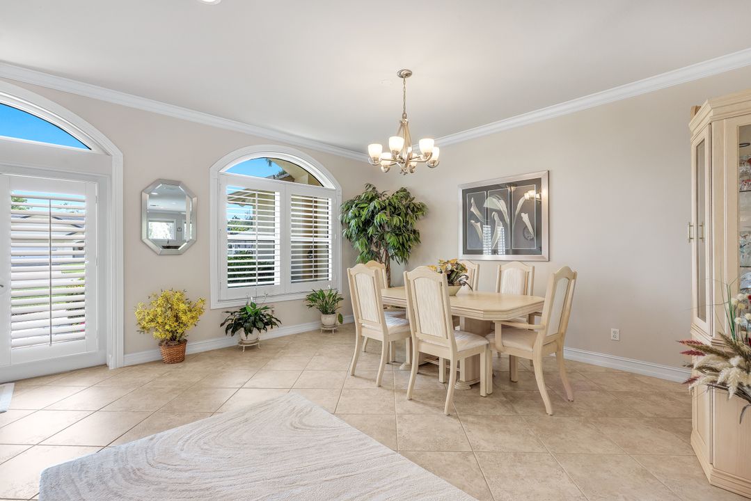 65 Heritage Way, Naples, FL 34110