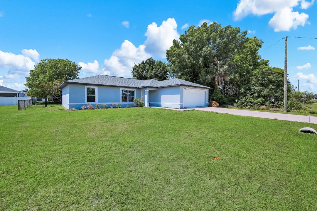 626 NW 2nd Ln, Cape Coral, FL 33993
