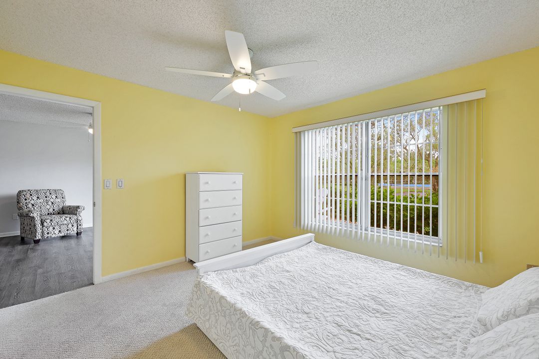 6825 Bogey Dr, Fort Myers, FL 33919