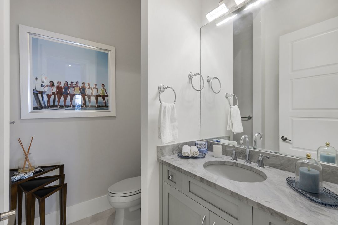 11907 Hedgestone Ct, Naples, FL 34120