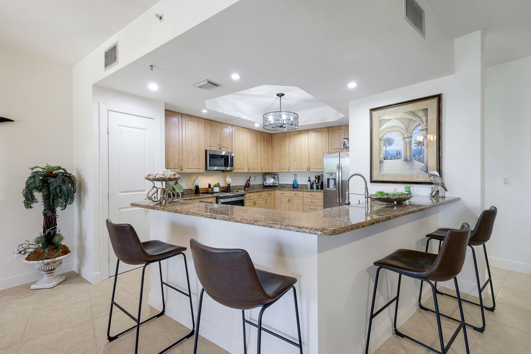 5704 Cape Harbour Dr #205, Cape Coral, FL 33914