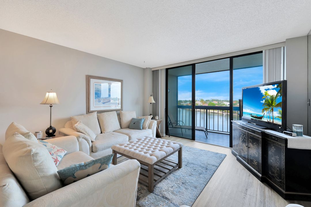 693 Seaview Ct #A-506, Marco Island, FL 34145