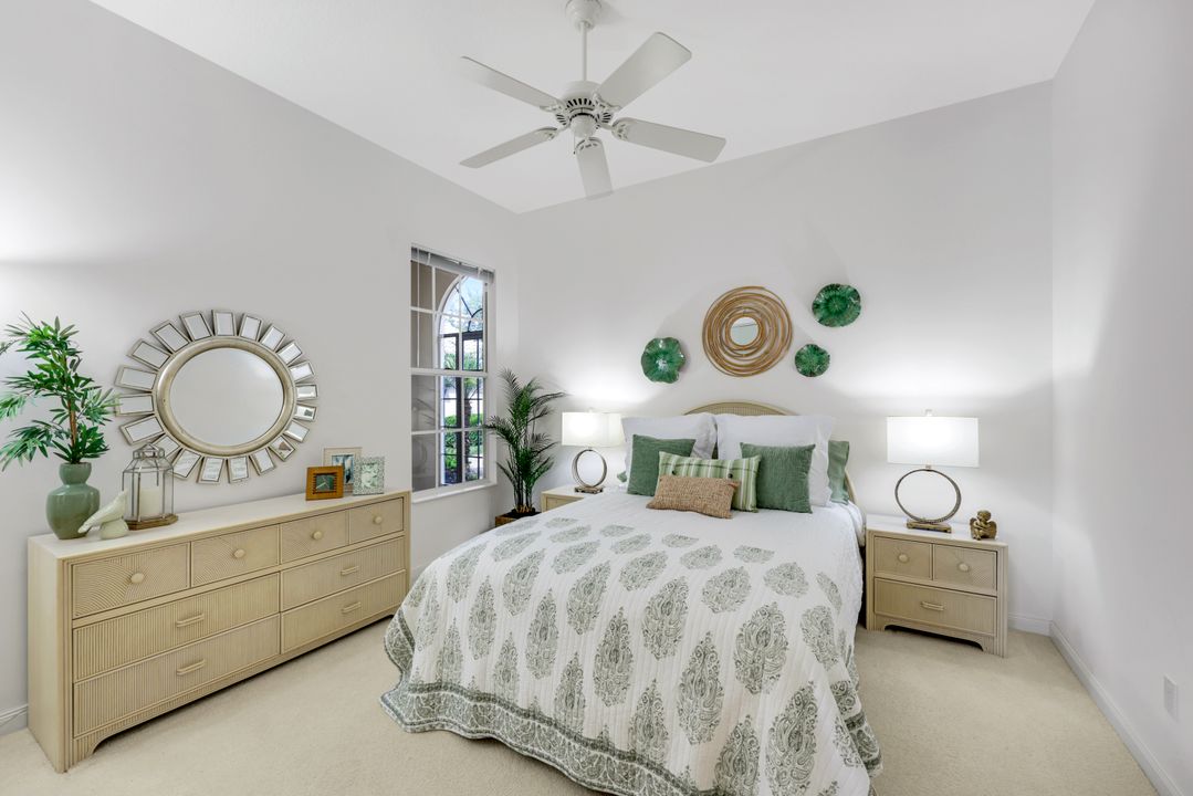 3730 Whidbey Way, Naples, FL 34119