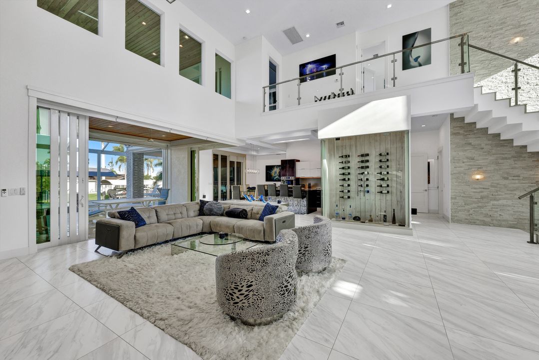 5610 De Soto Ct, Cape Coral, FL 33904