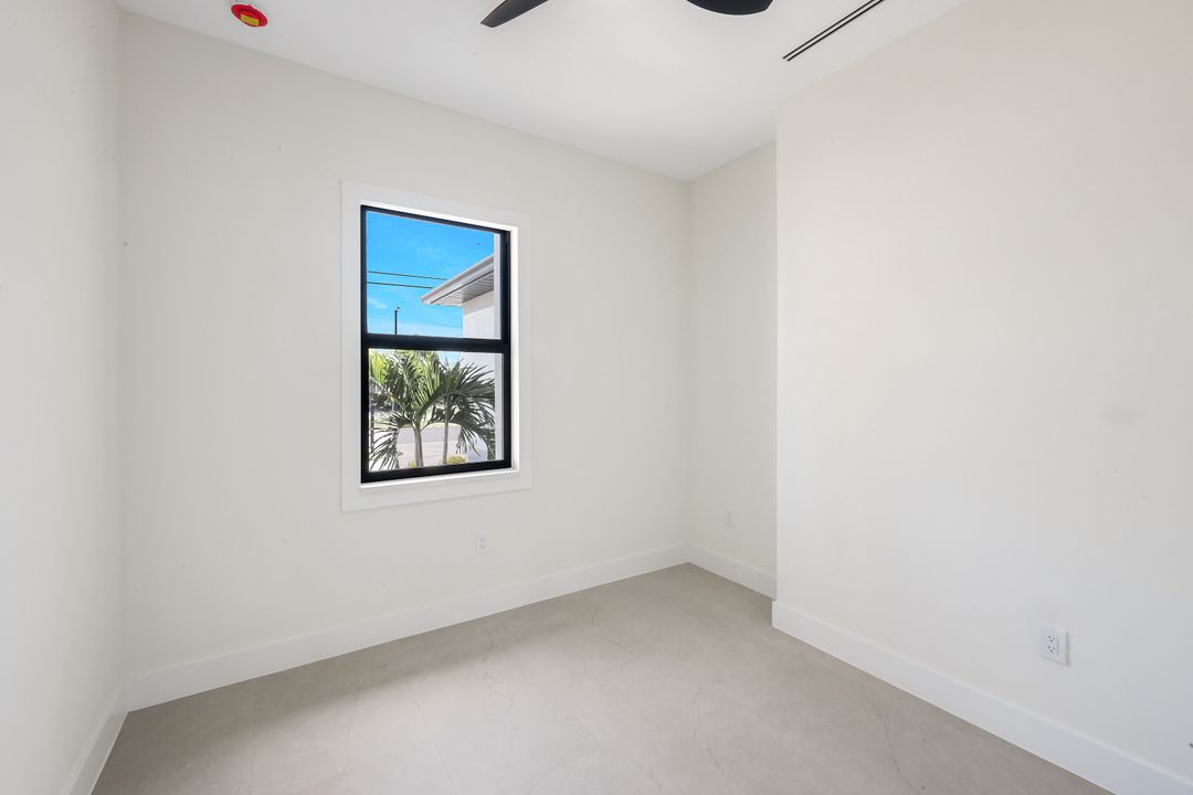 2617 Ceitus Pkwy, Cape Coral, FL 33991