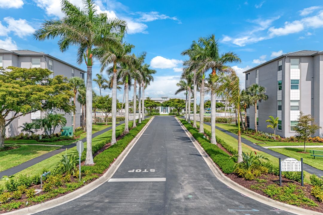 16635 Lake Cir Dr #614, Fort Myers, FL 33908