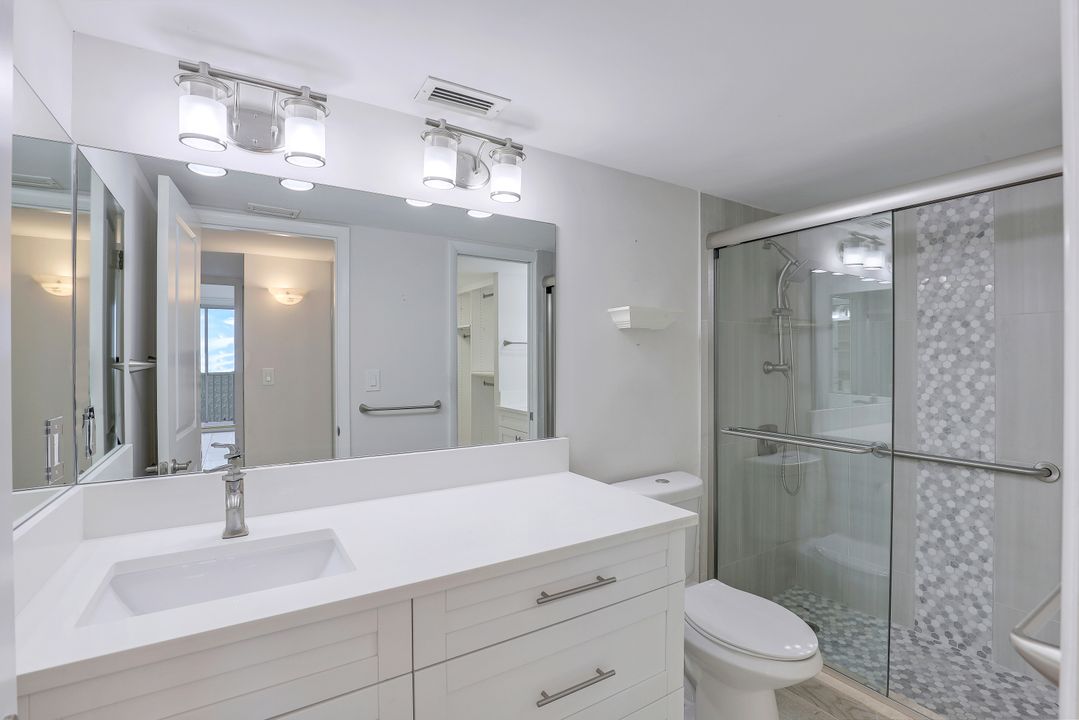 5 Bluebill Ave APT 506, Naples, FL 34108