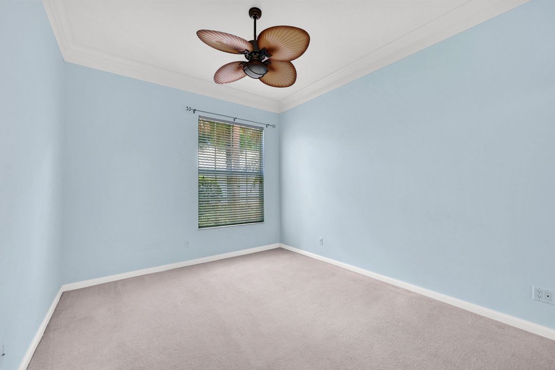 2941 Gilford Way, Naples, FL 34119