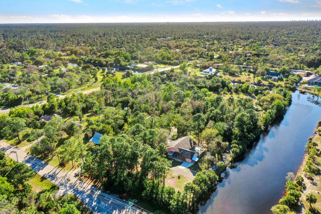 825 23rd St SW, Naples, FL 34117