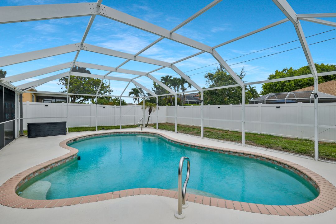 317 SE 18th Terrace, Cape Coral, FL 33990