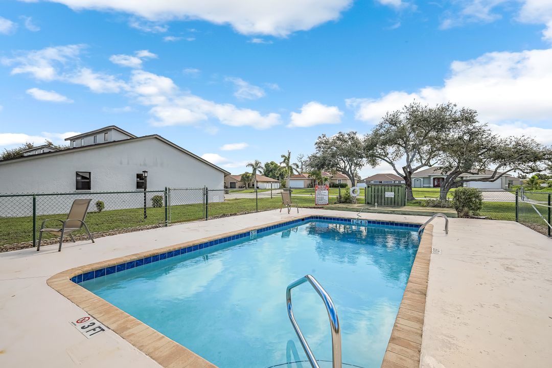 3739 SW 9th Ave #113, Cape Coral, FL 33914