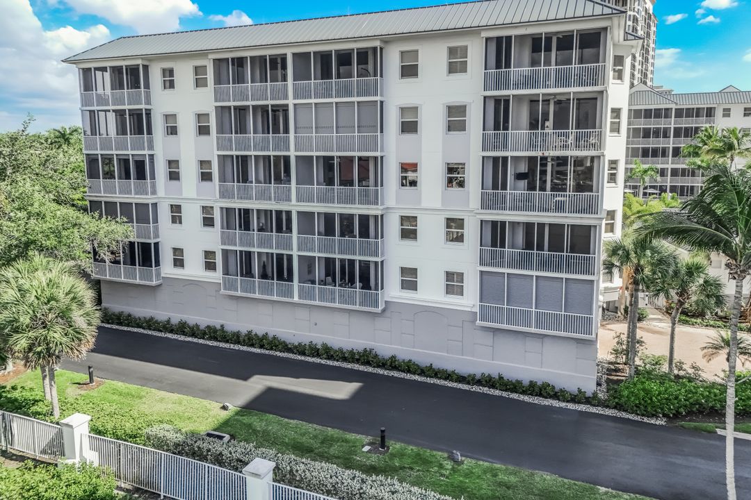 450 Launch Cir #501, Naples, FL 34108