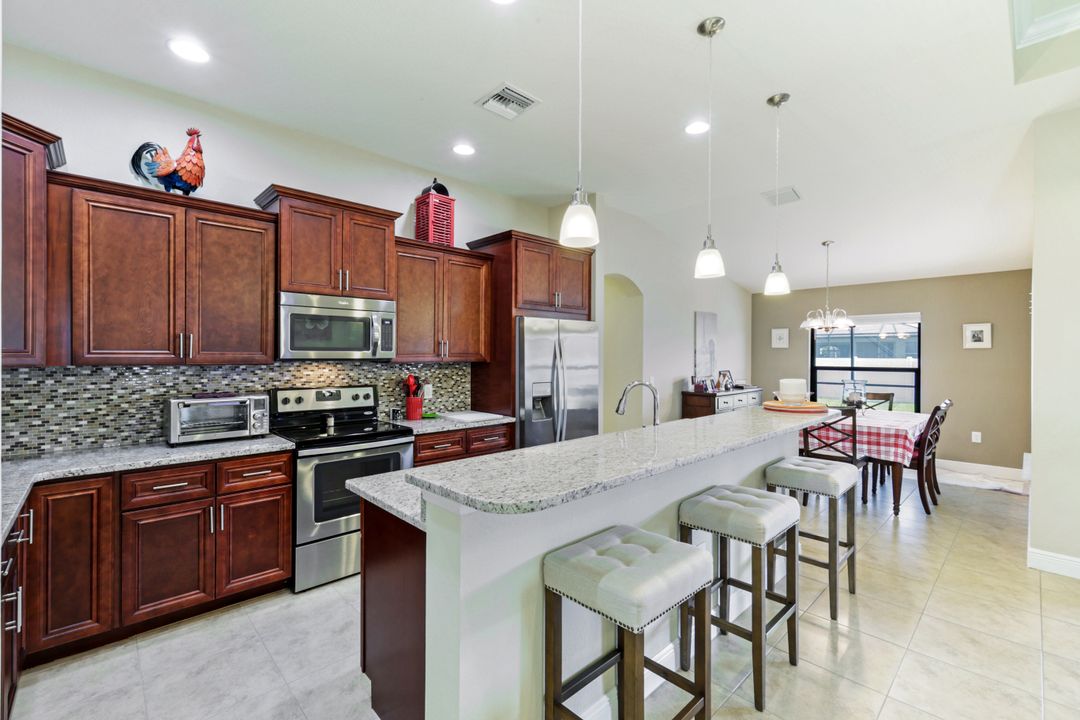 1840 SW 40th St, Cape Coral, FL 33914