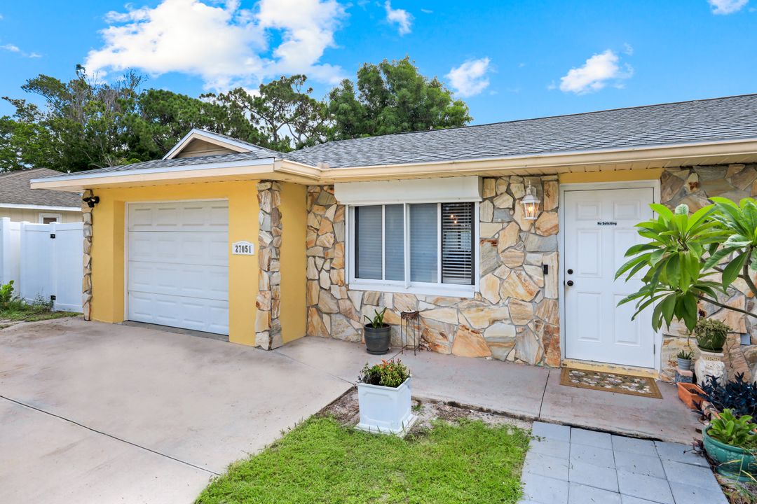 27051 Edgewood St, Bonita Springs, FL 34135